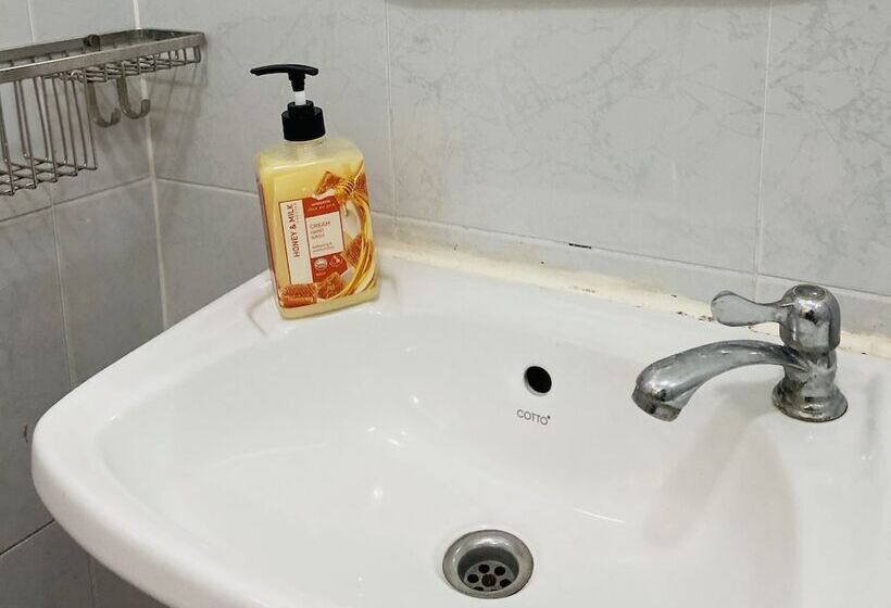 ホテル Honghub Sakon