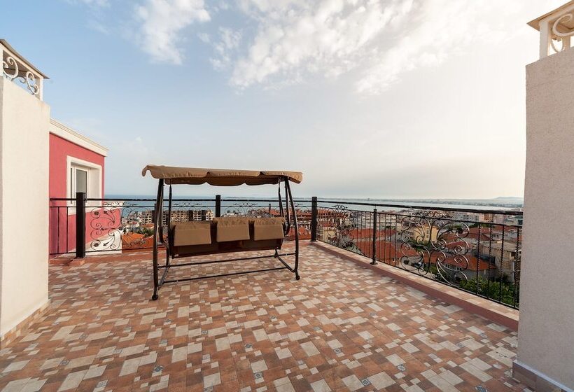 ホテル Roel Residence Apartments