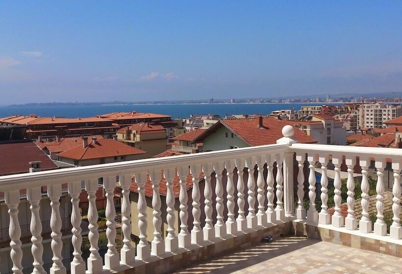 ホテル Roel Residence Apartments