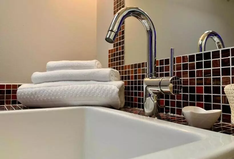 Majatalo Porta Ronca   B&b, Suites & Apts