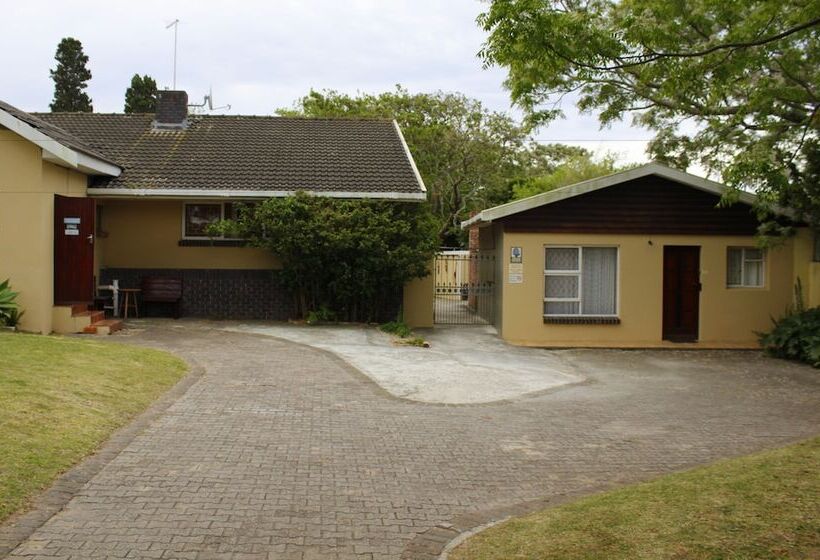 African Aquila Lodge