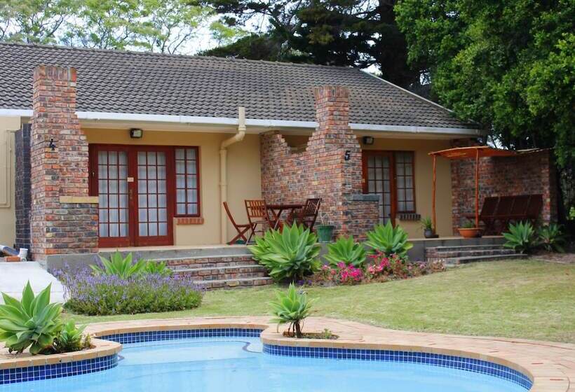 African Aquila Lodge