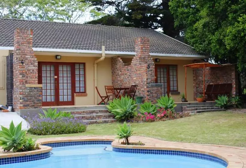 African Aquila Lodge