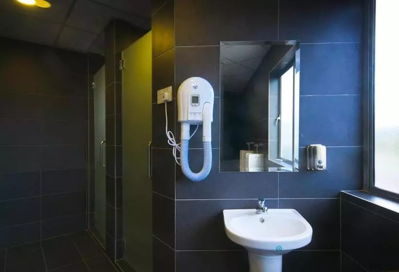 Albergue M Qube