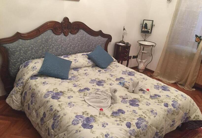 تختخواب و صبحانه Art&coffee