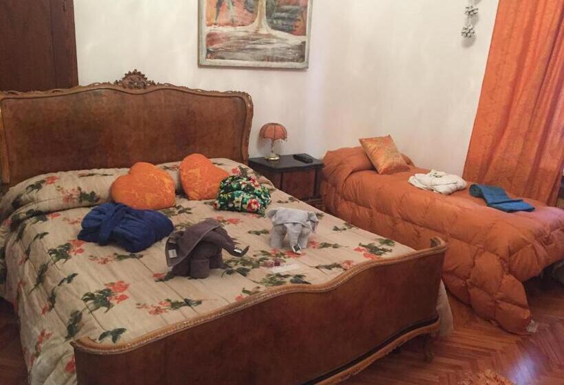 تختخواب و صبحانه Art&coffee