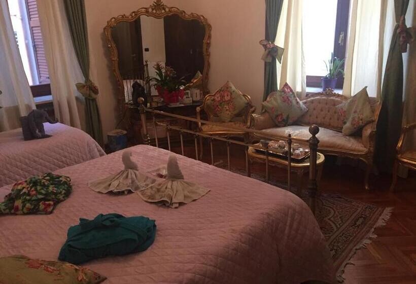 تختخواب و صبحانه Art&coffee