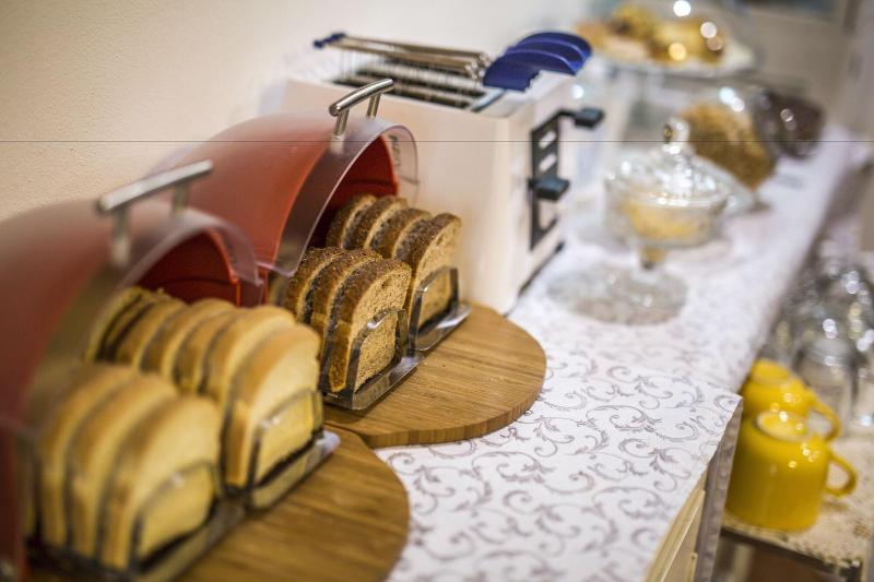 تختخواب و صبحانه Art&coffee