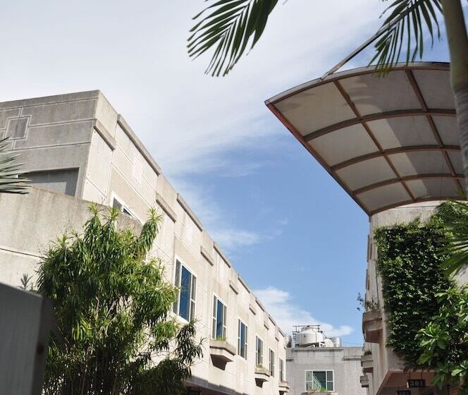 Beveriy Garden Motel