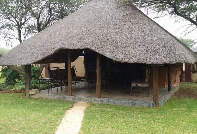 Chakira Lodge