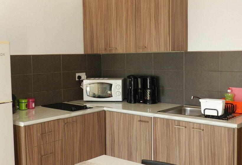 Elenapa Holiday Apartments