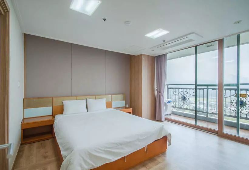 Fantasia Condo