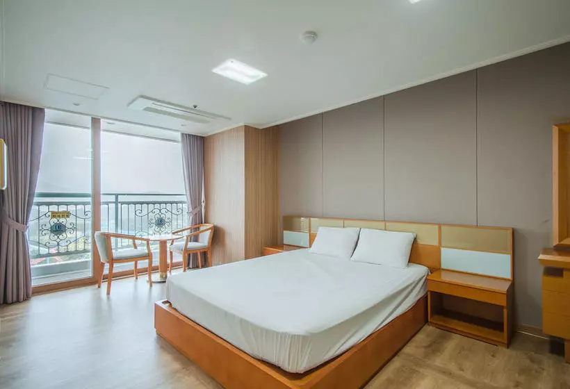 Fantasia Condo