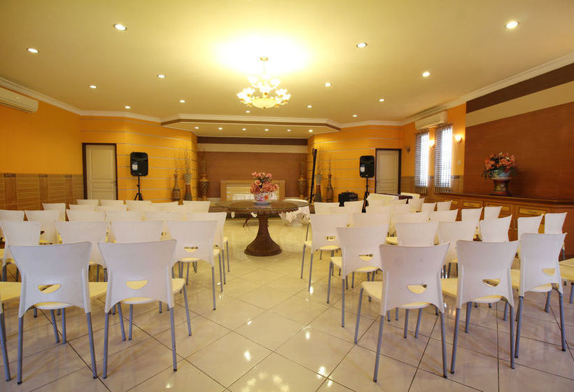 Hotel Airy Alun Alun Mastrip 56 Blitar