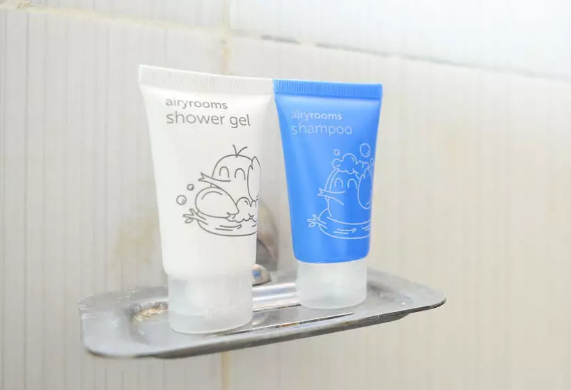 ホテル Airy Bandara El Tari Yupiter Satu Kupang