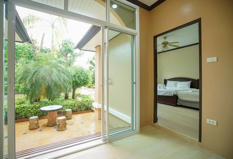 Hotel Baan Faa Talaychan Resort