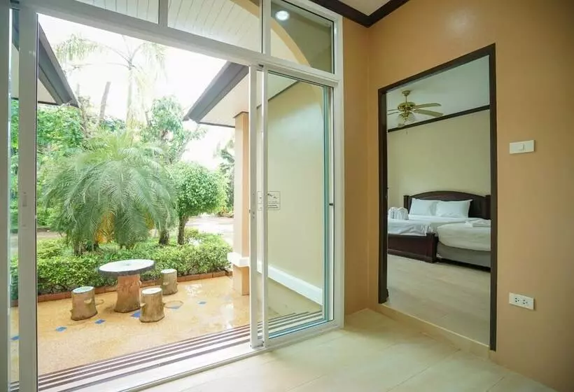 Hotelli Baan Faa Talaychan Resort