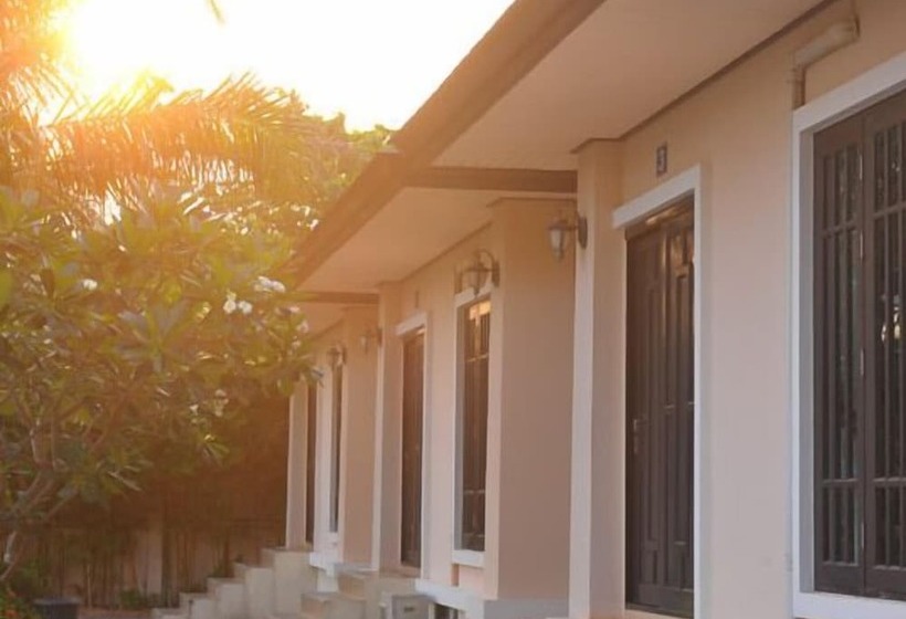 Hotel Baan Faa Talaychan Resort