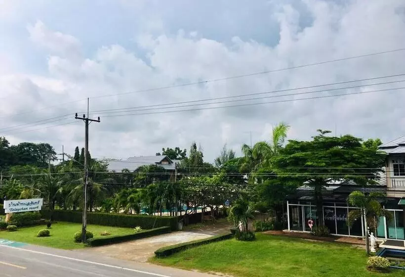 Hotelli Baan Faa Talaychan Resort