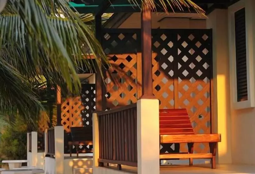 Hotelli Baan Faa Talaychan Resort