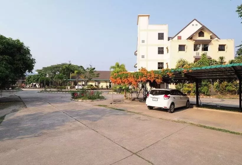 هتل Goldenville Villa