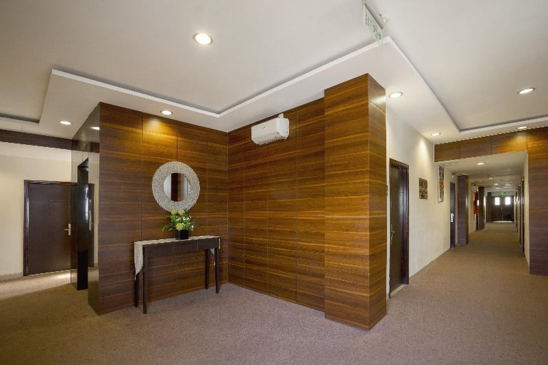 호텔 Grand Kartika