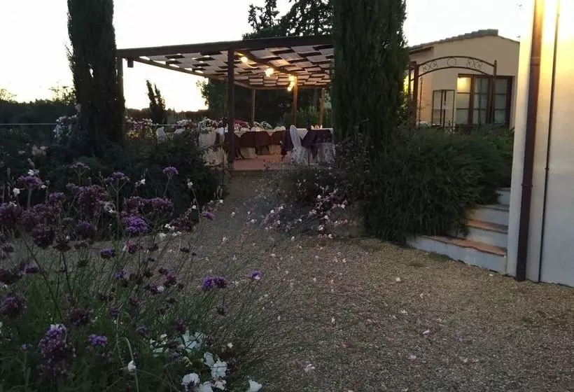 Hotelli La Locanda Di Ortimino