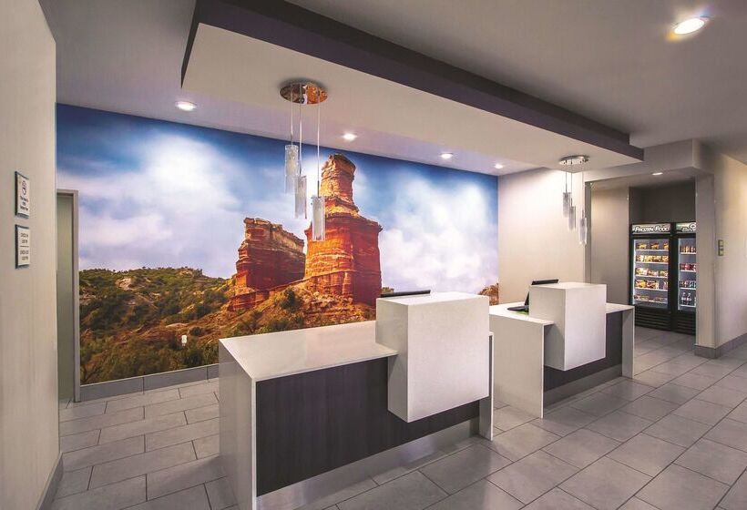 فندق La Quinta By Wyndham Pampa