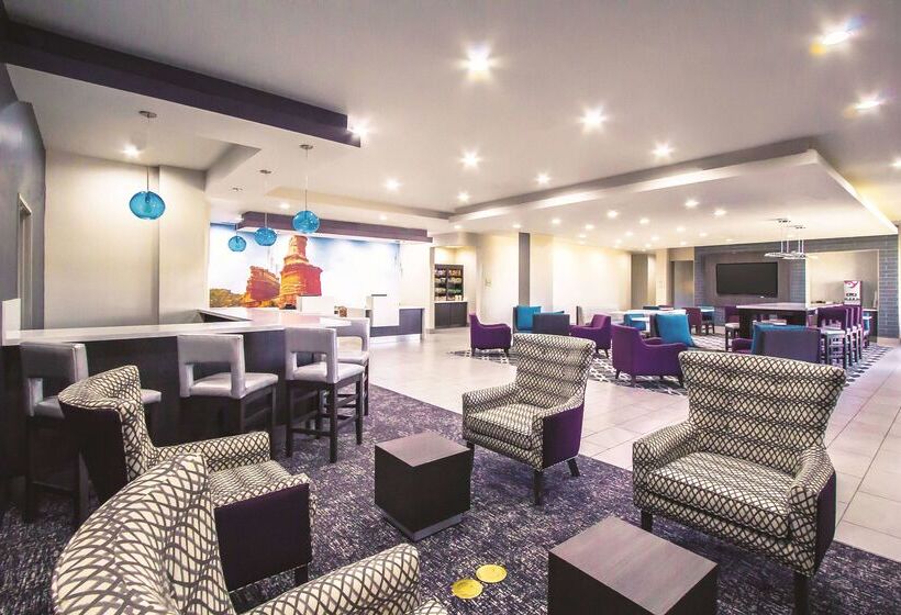 فندق La Quinta By Wyndham Pampa