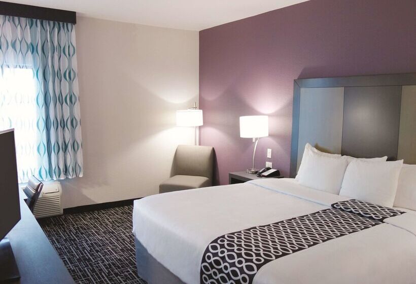 فندق La Quinta By Wyndham Pampa