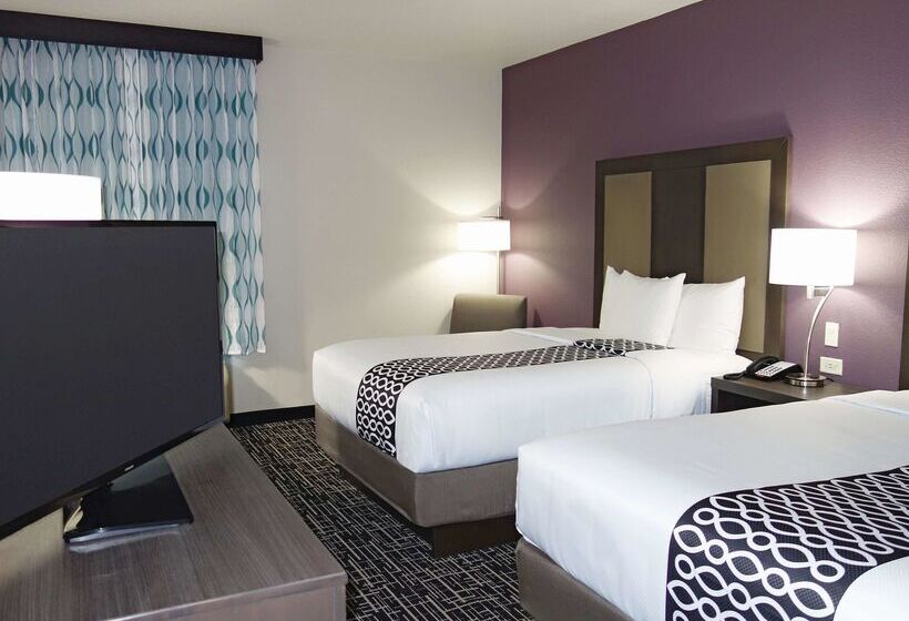 فندق La Quinta By Wyndham Pampa