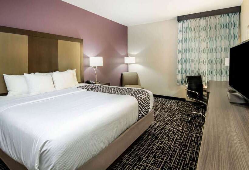 فندق La Quinta By Wyndham Pampa