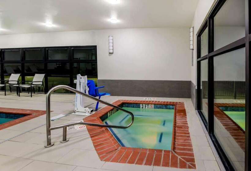 فندق La Quinta By Wyndham Pampa