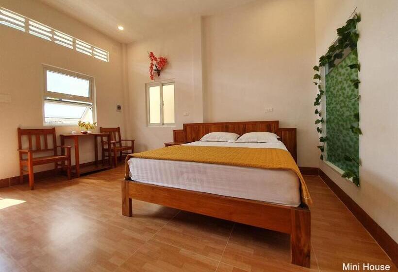 Hotel Mayfair Valley