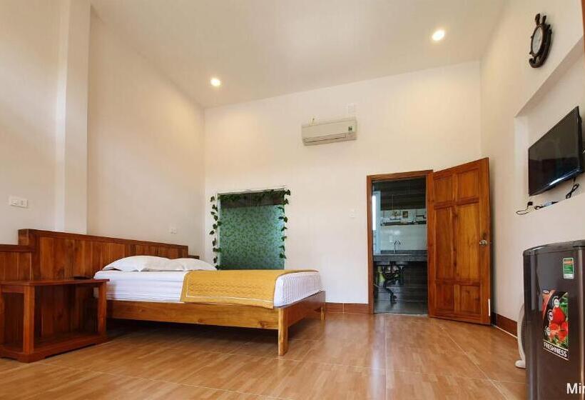 Hotel Mayfair Valley