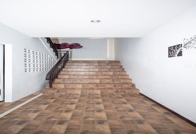 ホテル Nai Yang Place  Phuket Airport