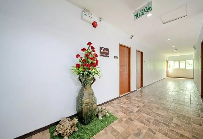 ホテル Nai Yang Place  Phuket Airport