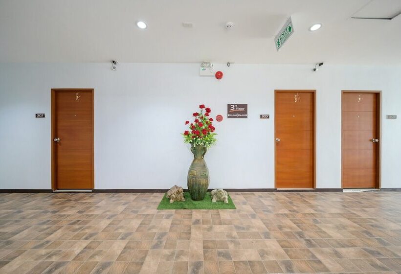 ホテル Nai Yang Place  Phuket Airport