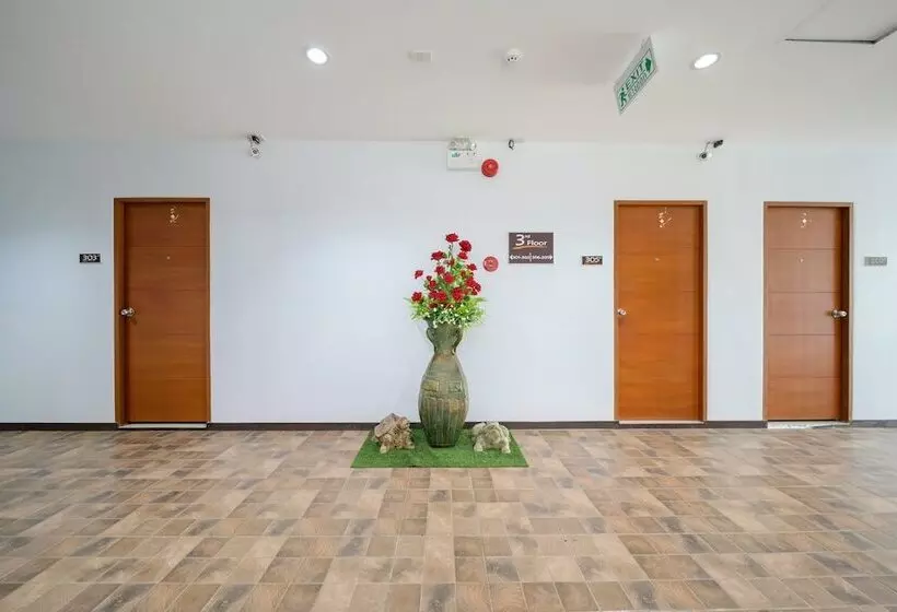 ホテル Nai Yang Place  Phuket Airport