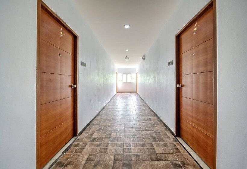 ホテル Nai Yang Place  Phuket Airport