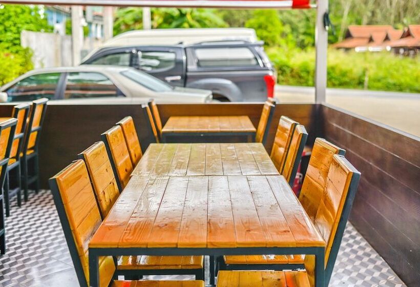 ホテル Nai Yang Place  Phuket Airport