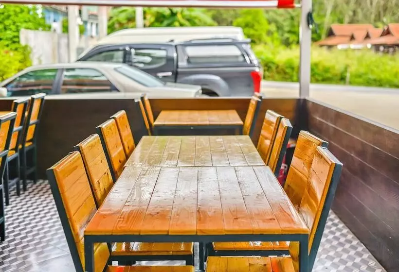 ホテル Nai Yang Place  Phuket Airport