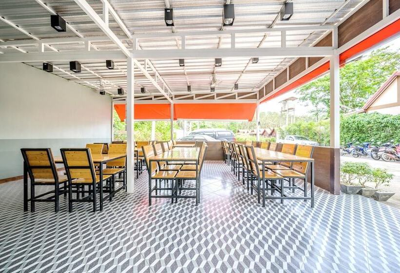 ホテル Nai Yang Place  Phuket Airport