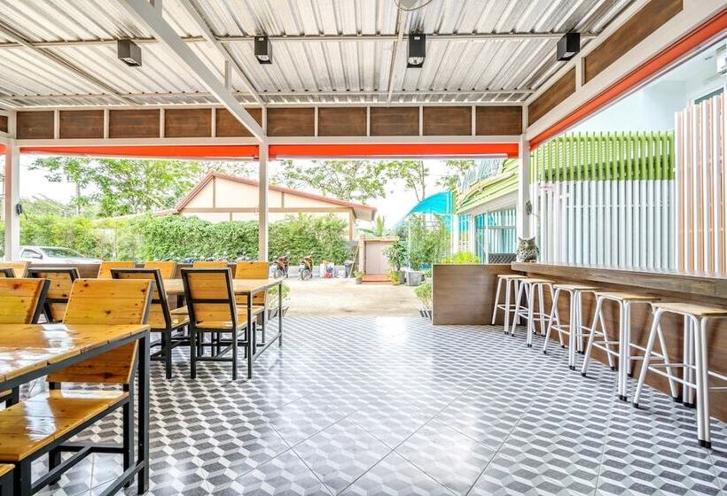 ホテル Nai Yang Place  Phuket Airport