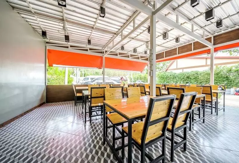 ホテル Nai Yang Place  Phuket Airport
