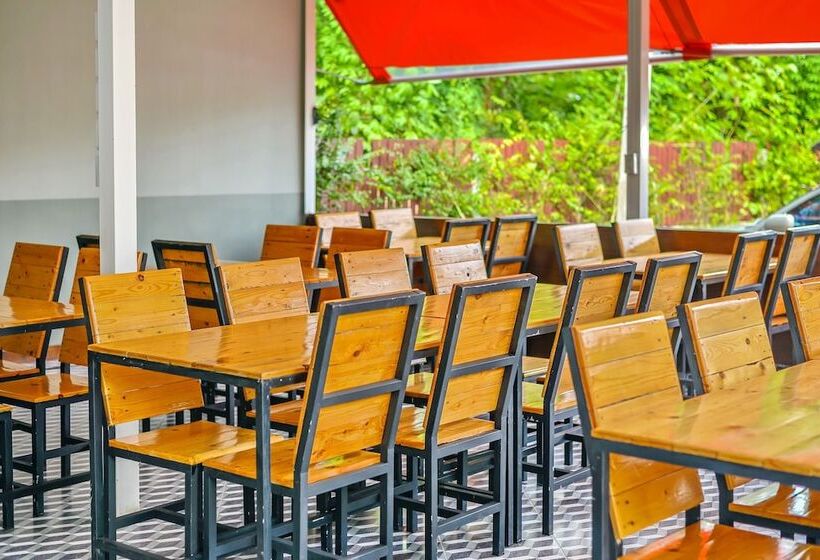 ホテル Nai Yang Place  Phuket Airport