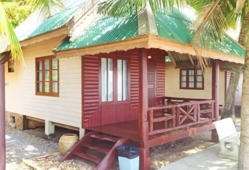 Hotelli Sri Phairin Resort