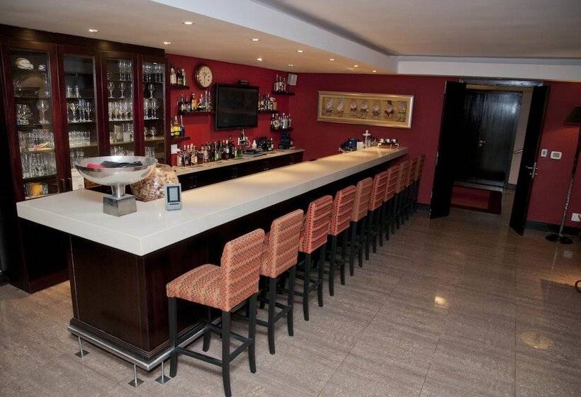 בית מלון כפרי The Mount Knysna