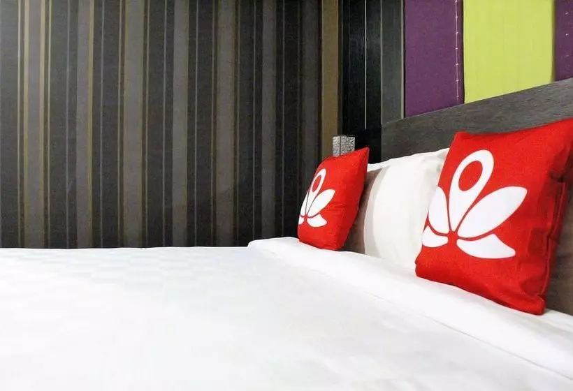 ホテル Zen Rooms Gunung Bawakaraeng