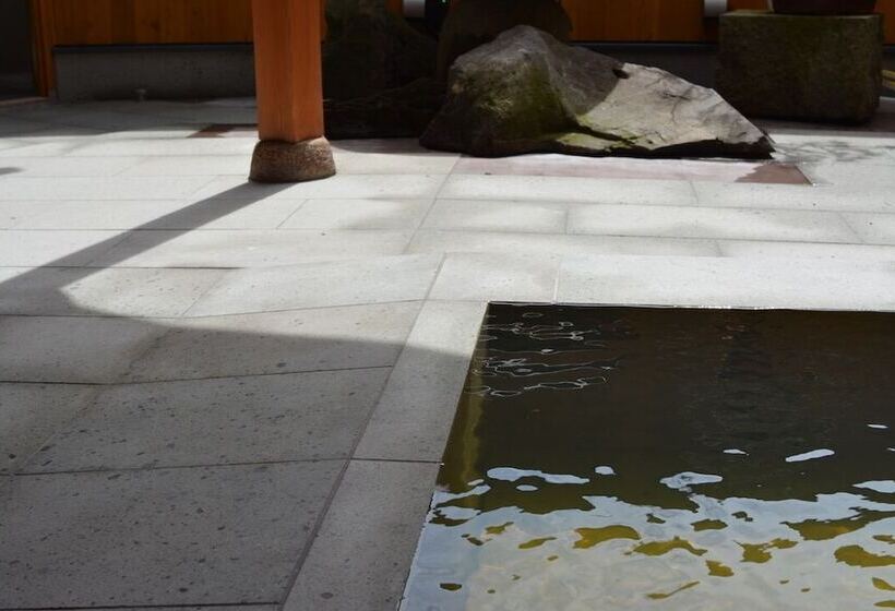 Rjokan Minshuku Ikemori